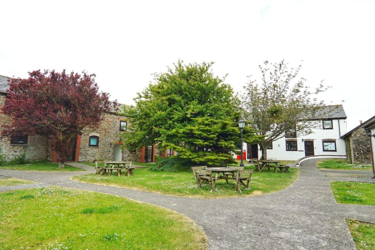 Lovely 2 Bedroom Coastal Cottage Near Bude Exterior photo