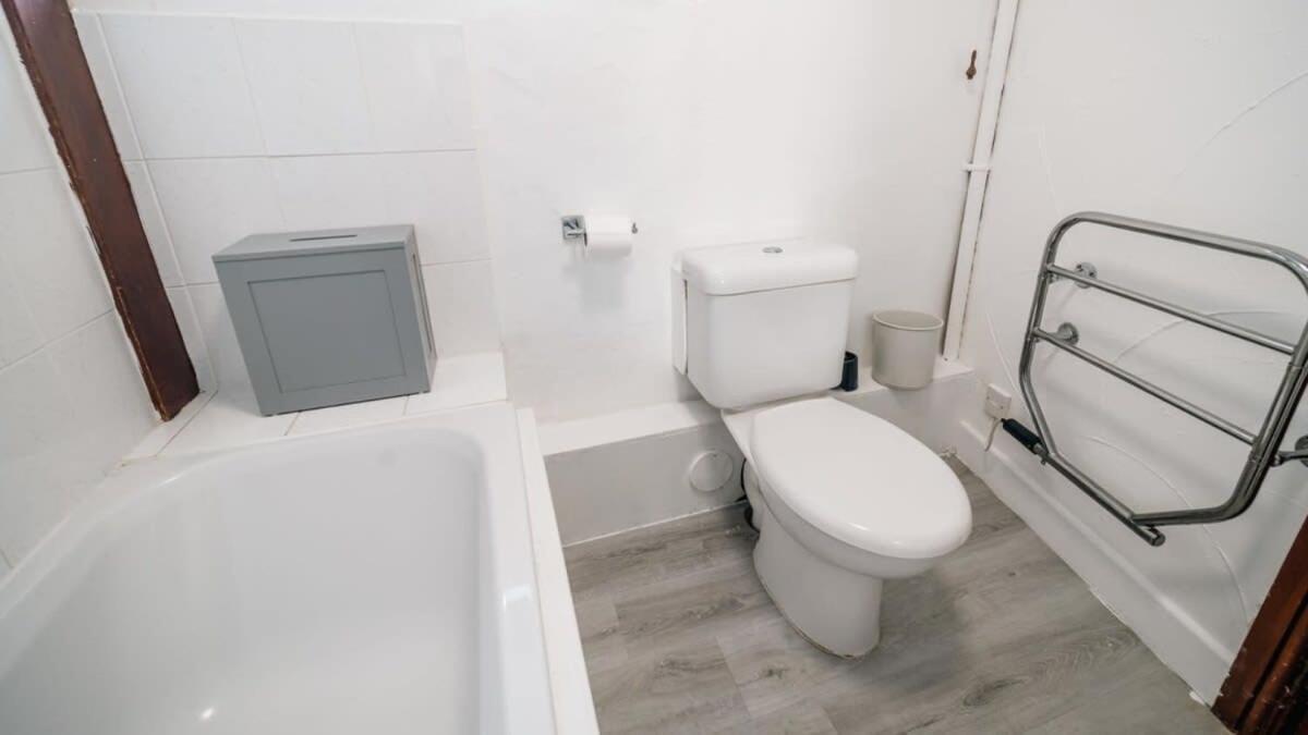 Lovely 2 Bedroom Coastal Cottage Near Bude Exterior photo